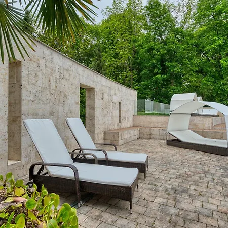 酒店 Fonix Wellness 4*