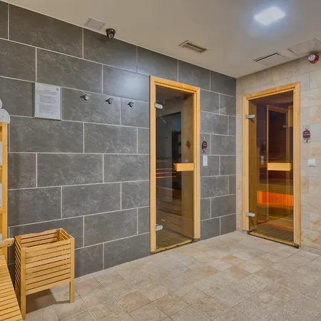 Fonix Wellness 酒店 4*