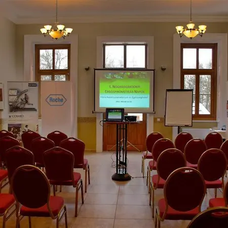 Отель Fonix Wellness Resort 2*