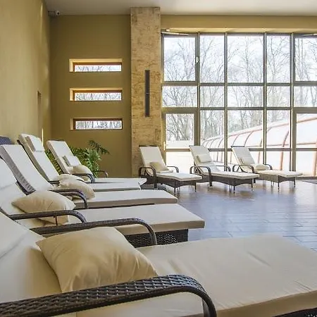 Отель Fonix Wellness Resort