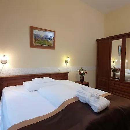 Fonix Wellness Resort Отель
