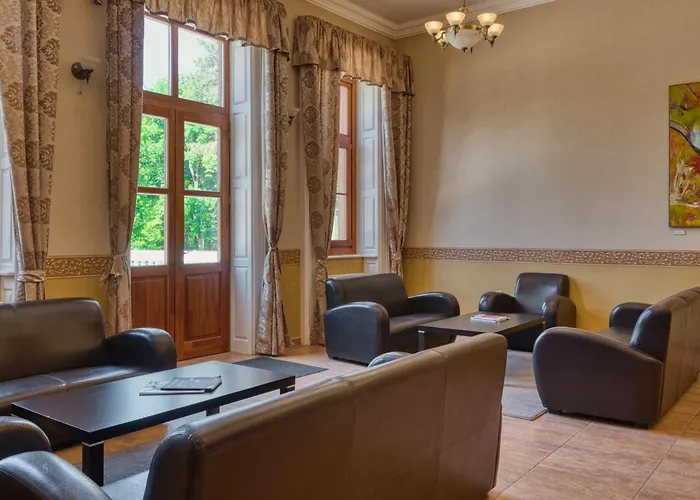 فندق Fonix Wellness 4*